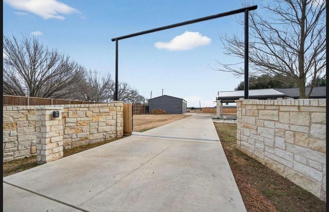 11474 Fm 3094, Scurry, TX 75158