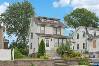 541 3rd Avenue, Lyndhurst, NJ 07071