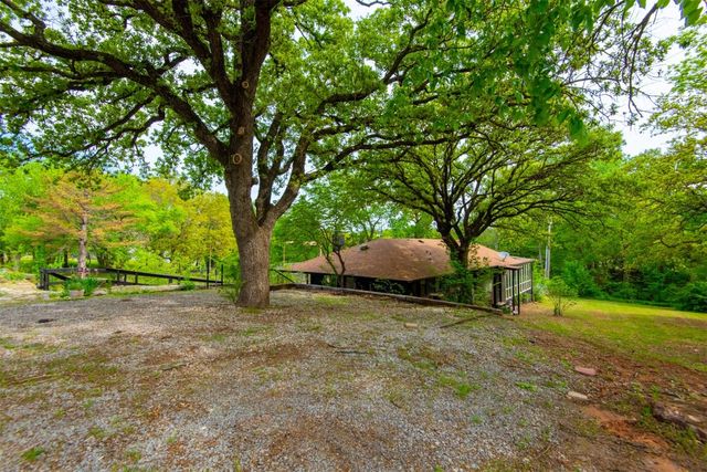 73 E Shore Drive, Arcadia, OK 73007