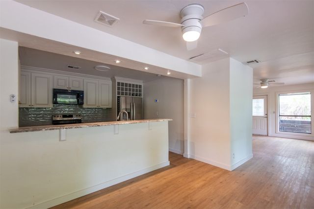 73 E Shore Drive, Arcadia, OK 73007