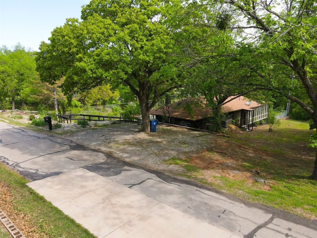 73 E Shore Drive, Arcadia, OK 73007