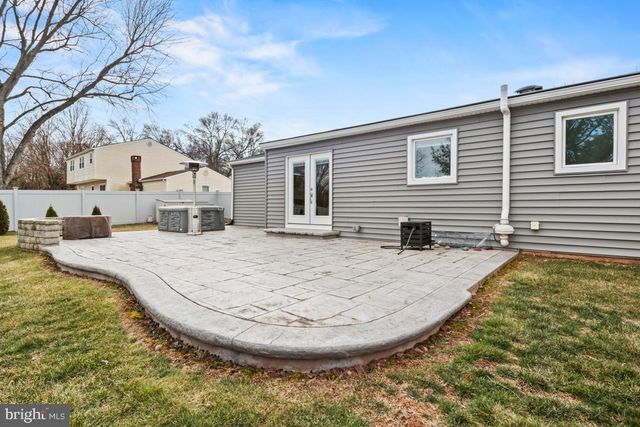 965 ANDERS RD, Lansdale, PA 19446