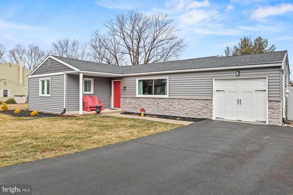 965 ANDERS RD, Lansdale, PA 19446