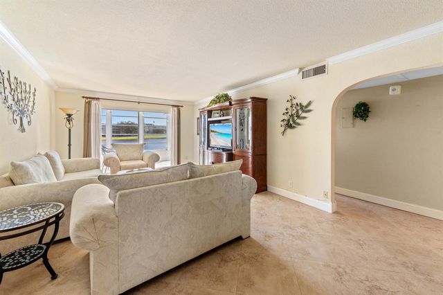 3204 Portofino Point H2, Coconut Creek, FL 33066