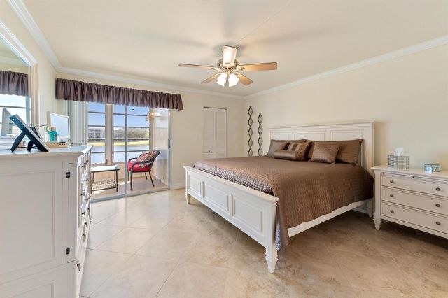 3204 Portofino Point H2, Coconut Creek, FL 33066