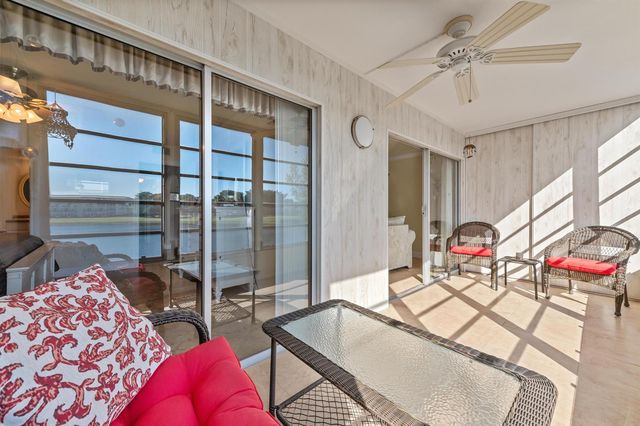 3204 Portofino Point H2, Coconut Creek, FL 33066