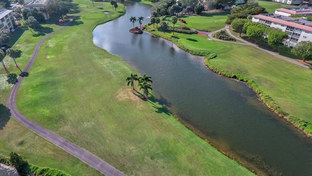 3204 Portofino Point H2, Coconut Creek, FL 33066