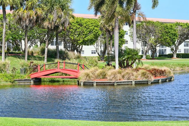 3204 Portofino Point H2, Coconut Creek, FL 33066