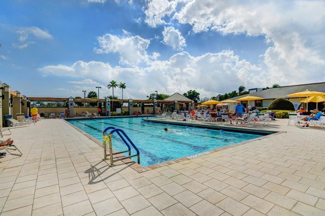 3204 Portofino Point H2, Coconut Creek, FL 33066