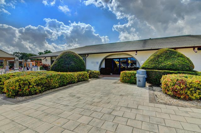 3204 Portofino Point H2, Coconut Creek, FL 33066