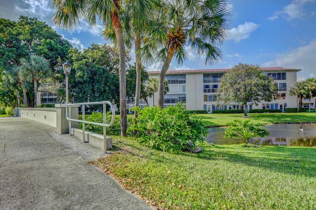 3204 Portofino Point H2, Coconut Creek, FL 33066