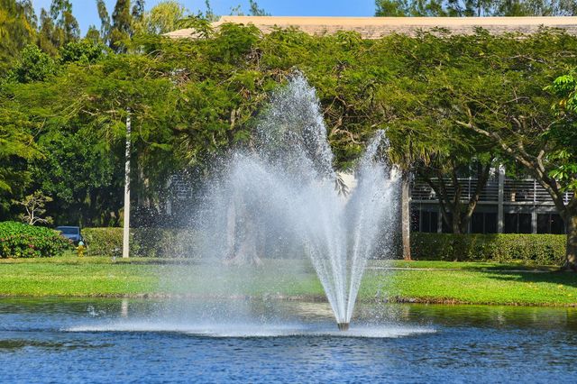 3204 Portofino Point H2, Coconut Creek, FL 33066