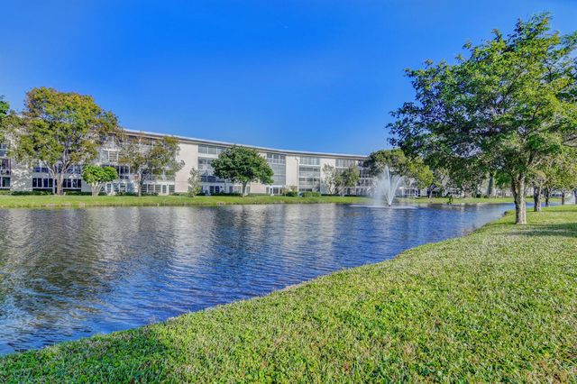 3204 Portofino Point H2, Coconut Creek, FL 33066