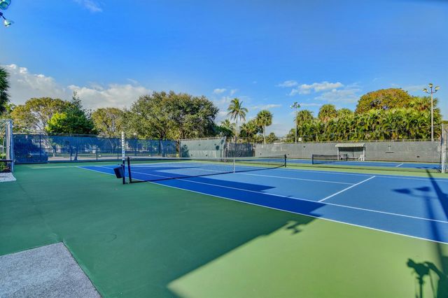 3204 Portofino Point H2, Coconut Creek, FL 33066