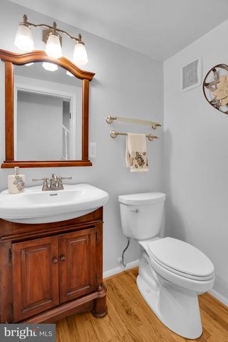 8604 CALYPSO LN, Gaithersburg, MD 20879