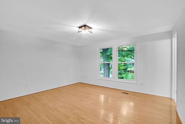 8604 CALYPSO LN, Gaithersburg, MD 20879