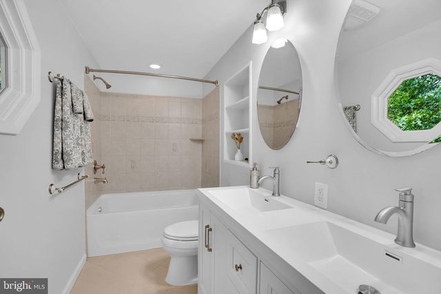 8604 CALYPSO LN, Gaithersburg, MD 20879