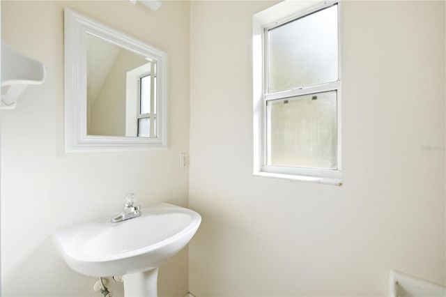 1102 CITRUS HILL COURT, Seffner, FL 33584