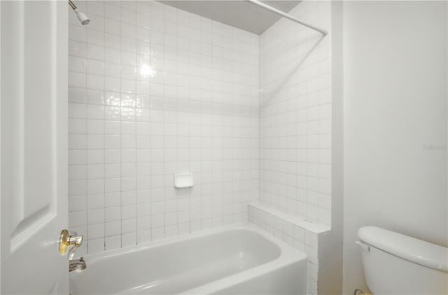 1102 CITRUS HILL COURT, Seffner, FL 33584