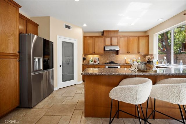 8501 Browns Creek Ln, Canoga Park, CA 91304