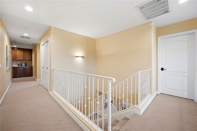 8501 Browns Creek Ln, Canoga Park, CA 91304