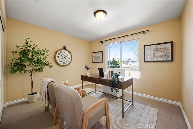 8501 Browns Creek Ln, Canoga Park, CA 91304