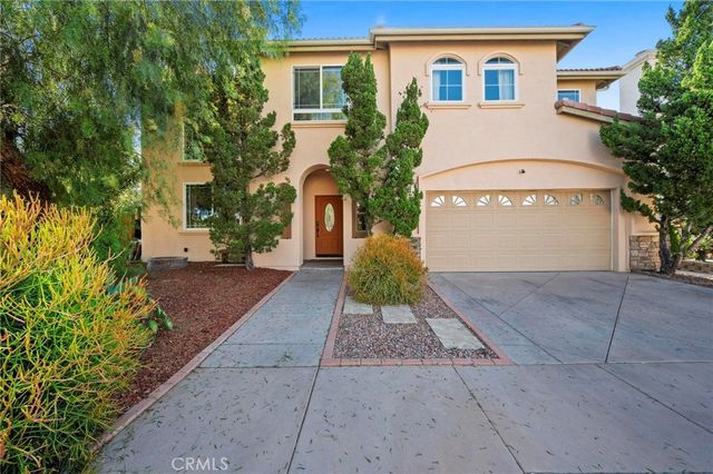 8501 Browns Creek Ln, Canoga Park, CA 91304