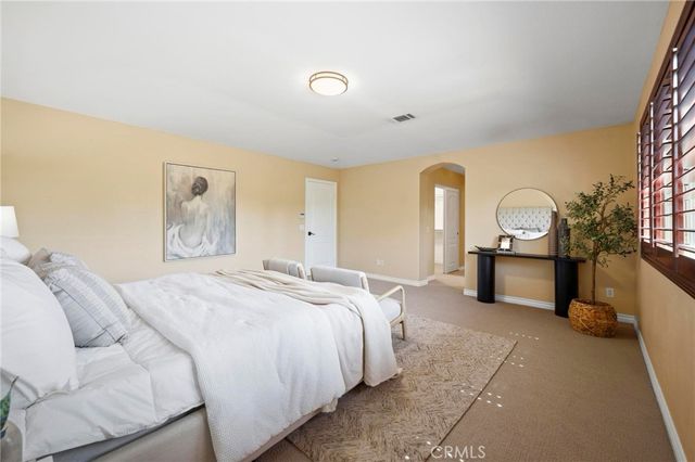 8501 Browns Creek Ln, Canoga Park, CA 91304