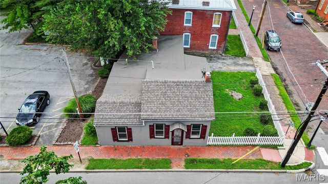 401 Mascoutah Avenue, Belleville, IL 62220