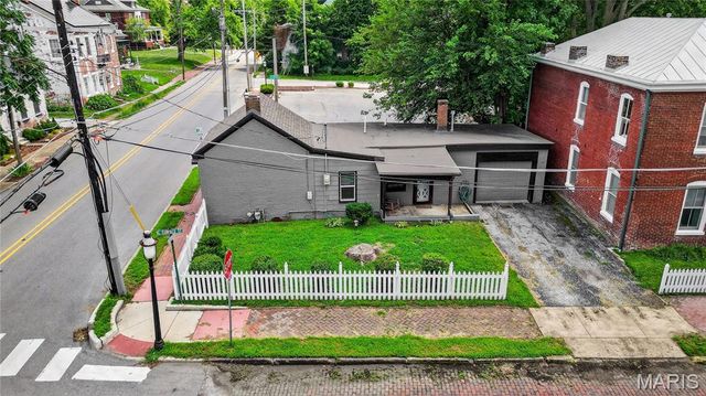 401 Mascoutah Avenue, Belleville, IL 62220