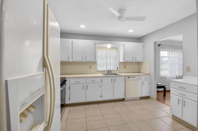 6068 Vía Diana, Delray Beach, FL 33484