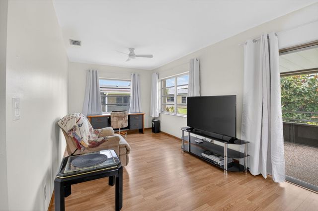 6068 Vía Diana, Delray Beach, FL 33484