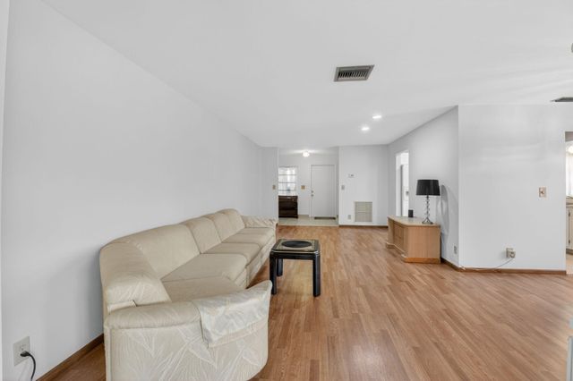 6068 Vía Diana, Delray Beach, FL 33484