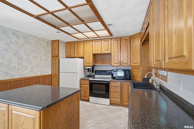 2006 W BRISTOL HOLLOW Road, Dunlap, IL 61525