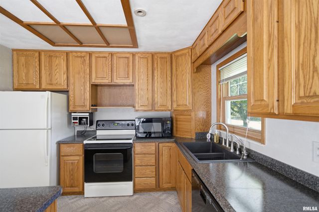 2006 W BRISTOL HOLLOW Road, Dunlap, IL 61525