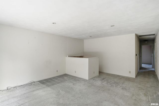 2006 W BRISTOL HOLLOW Road, Dunlap, IL 61525