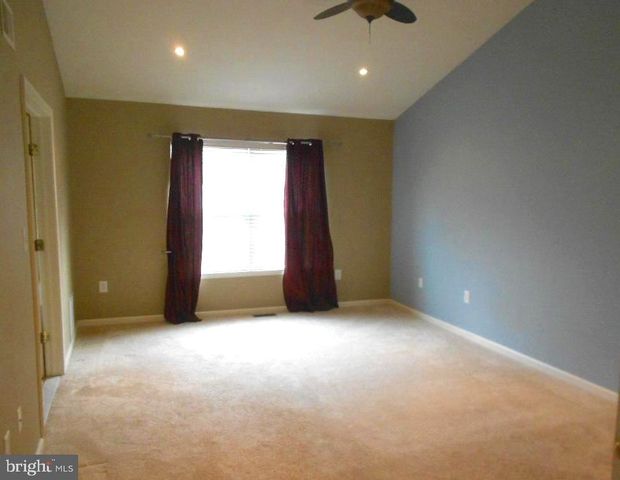 19 HOOVER AVE, Princeton, NJ 08540