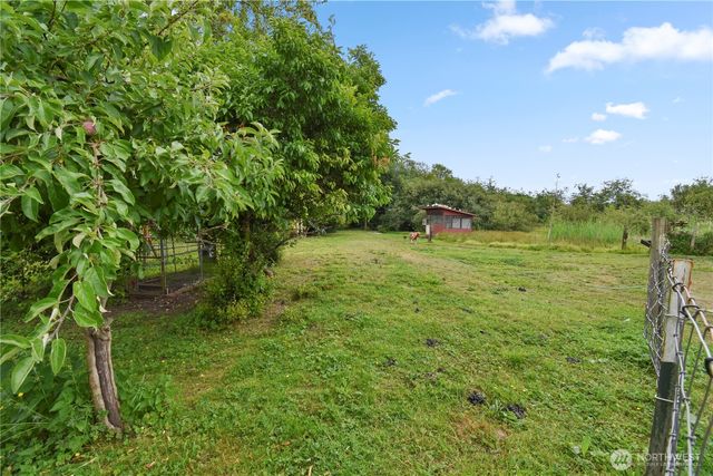 18268 Colony Road, Bow, WA 98232