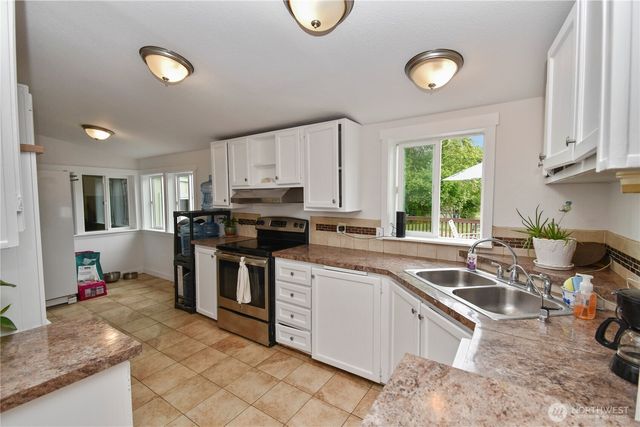 18268 Colony Road, Bow, WA 98232