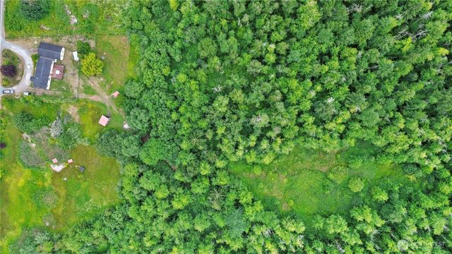 18268 Colony Road, Bow, WA 98232