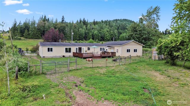 18268 Colony Road, Bow, WA 98232