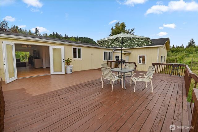 18268 Colony Road, Bow, WA 98232