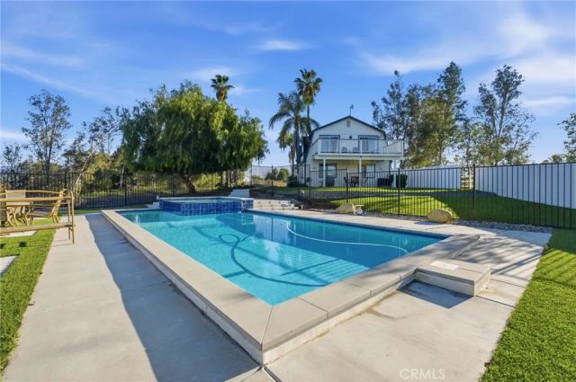 35825 Meadow Ridge, Temecula, CA 92592