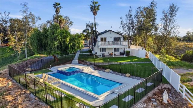 35825 Meadow Ridge, Temecula, CA 92592