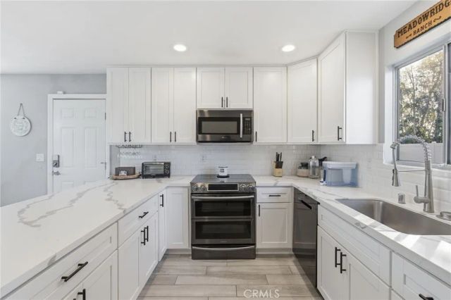 35825 Meadow Ridge, Temecula, CA 92592
