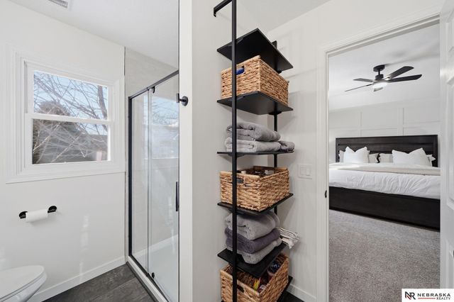 5221 Happy Hollow Lane, Lincoln, NE 68516