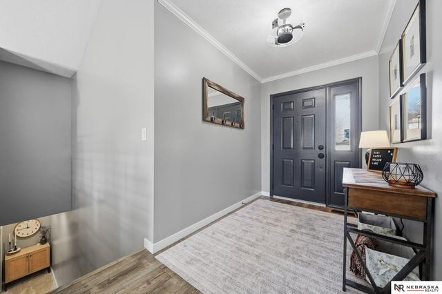 5221 Happy Hollow Lane, Lincoln, NE 68516