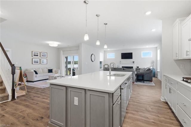 307 Arbormoor LN, Moyock, NC 27958