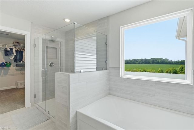 307 Arbormoor LN, Moyock, NC 27958