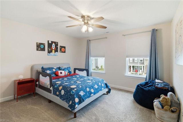 307 Arbormoor LN, Moyock, NC 27958